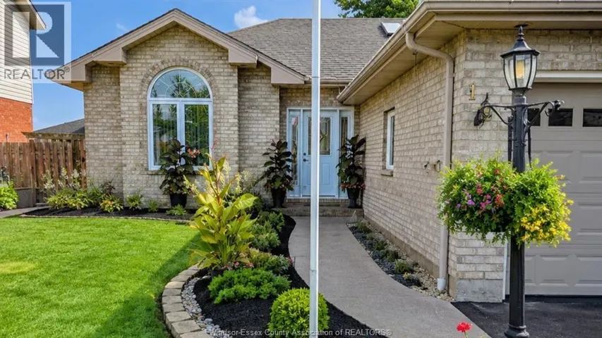 105 MOUSSEAU CRESCENT, Belle River, Ontario N8L0M5
