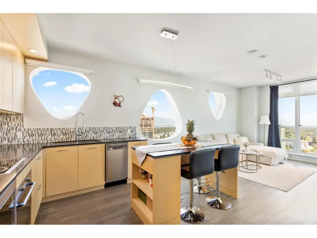 3701 13495 CENTRAL AVENUE, Surrey, British Columbia V3T0K2