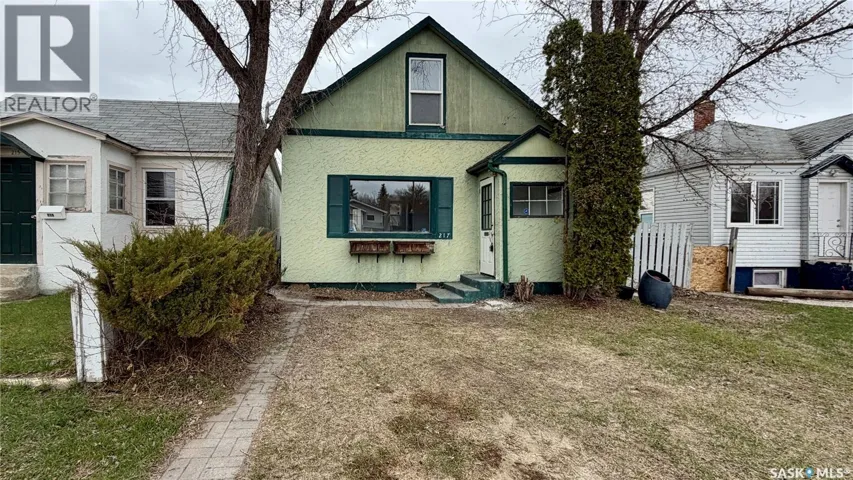 217 L AVENUE N, Saskatoon, Saskatchewan S7L2P3