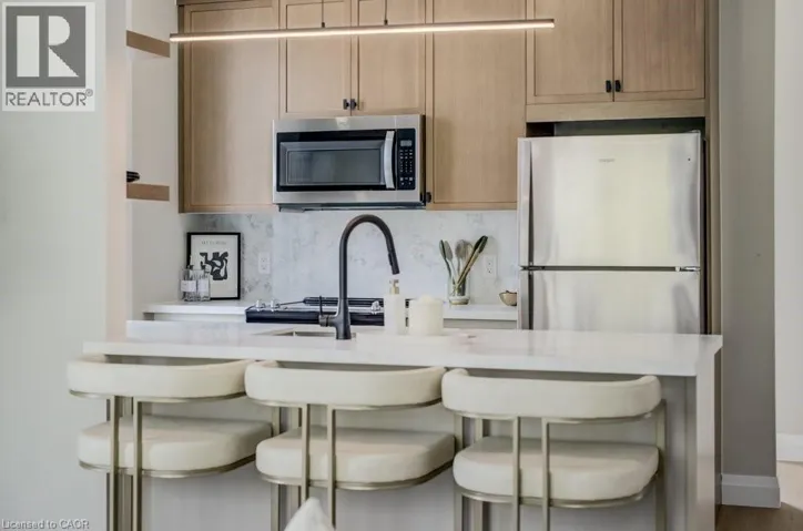 210 HERITAGE Drive Unit# Upper, Kitchener, Ontario N2B3J6
