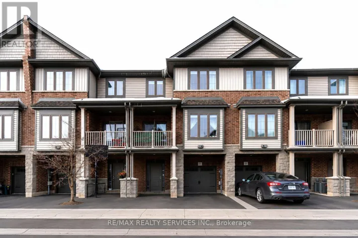 7 RIDGESIDE LANE, Hamilton (Waterdown), Ontario L8B1W5