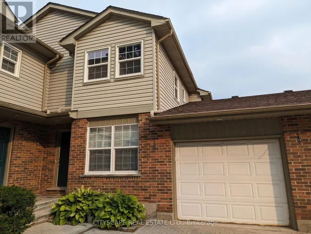 17 - 250 KEATS WAY, Waterloo, Ontario N2L6J5