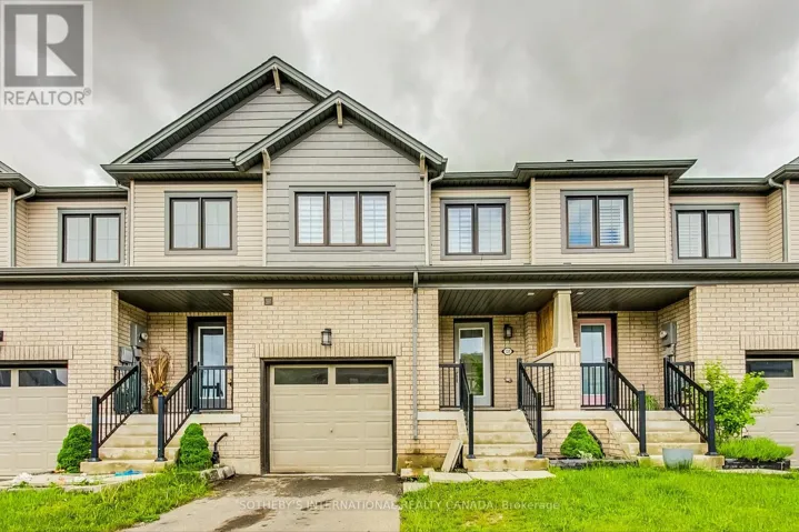 131 PAGEBROOK CRESCENT, Hamilton (Stoney Creek Mountain), Ontario L8J0K7