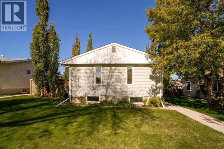 5226 50 Street, Camrose, Alberta T4V1R5