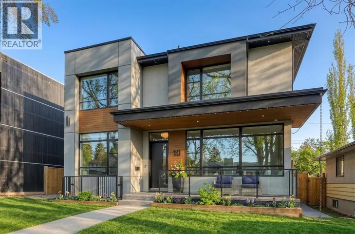 10 Lissington Drive SW, Calgary, Alberta T3E5E1