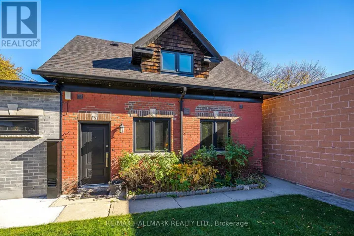COACH HOUSE - 153 RUSHOLME ROAD, Toronto (Dufferin Grove), Ontario M6H2Y6