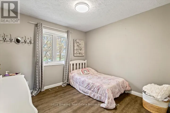 780