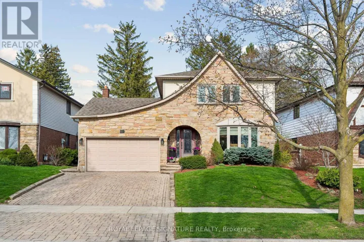 35 RANCHDALE CRESCENT, Toronto (Parkwoods-Donalda), Ontario M3A2M1