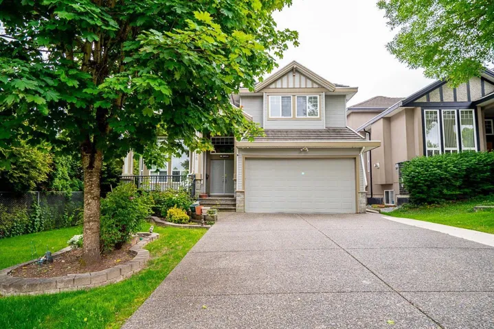 15128 68A AVENUE, Surrey, British Columbia V3S7Y7