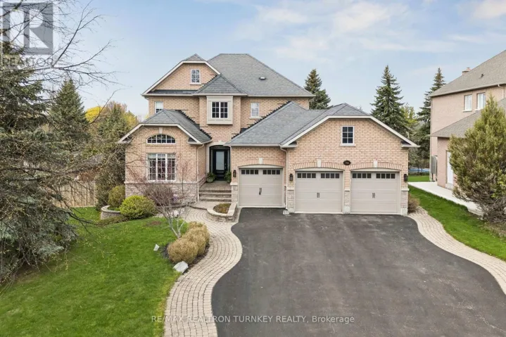 778 QUANTRA CRESCENT, Newmarket (Stonehaven-Wyndham), Ontario L3X1M9