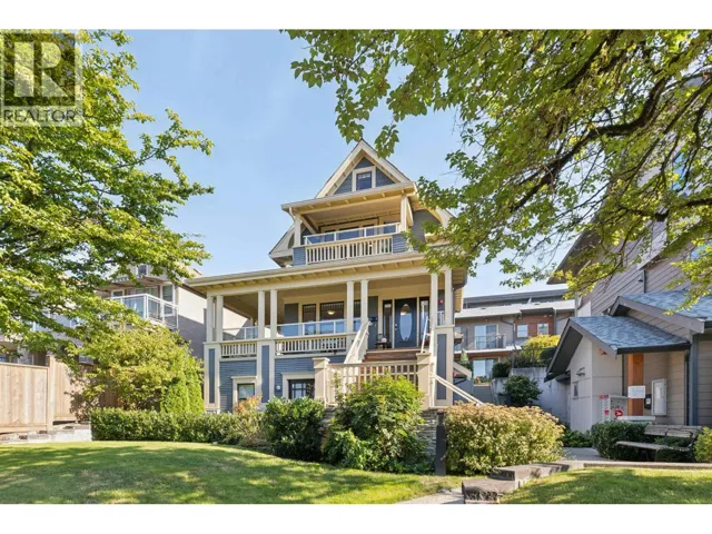 1 & 2 244 E 5TH STREET, North Vancouver, British Columbia V7L1L7