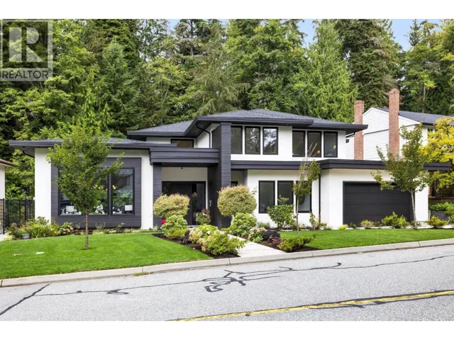 5197 SONORA DRIVE, North Vancouver, British Columbia V7R3V7