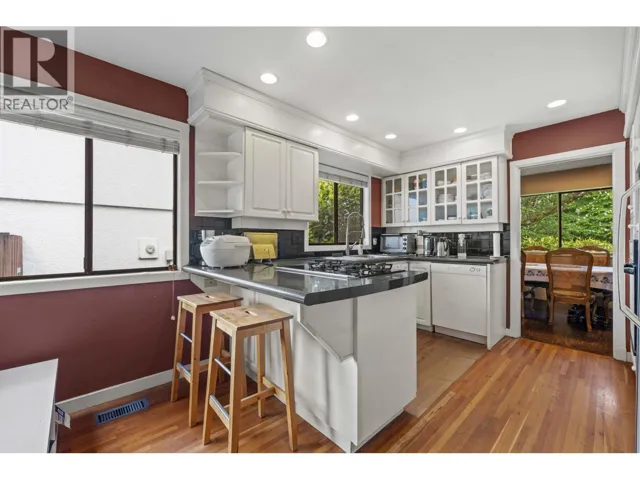 9560 GLENDOWER DRIVE, Richmond, British Columbia V7A2Y5
