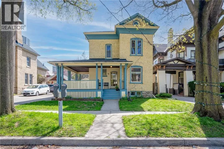 25 AHRENS Street W, Kitchener, Ontario N2H4B6