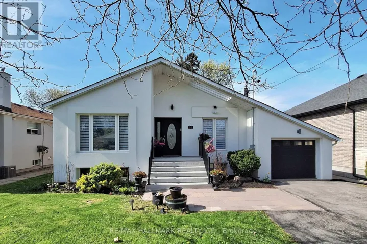 96 SEARLE AVENUE, Toronto (Bathurst Manor), Ontario M3H4A7