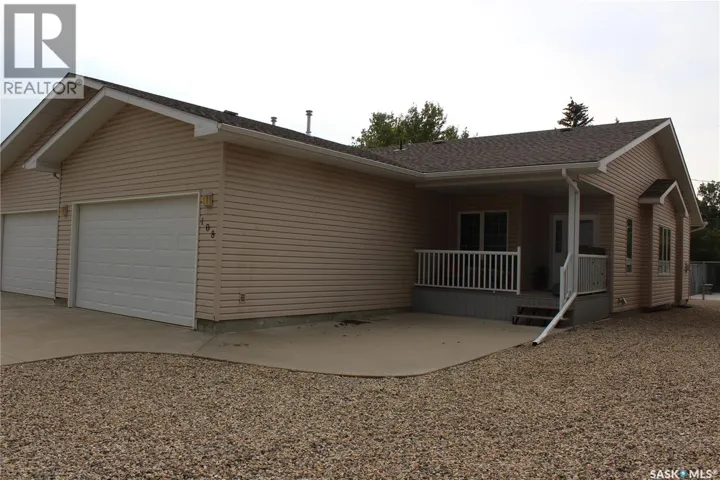 108 Erickson STREET, Midale, Saskatchewan S0C1S0