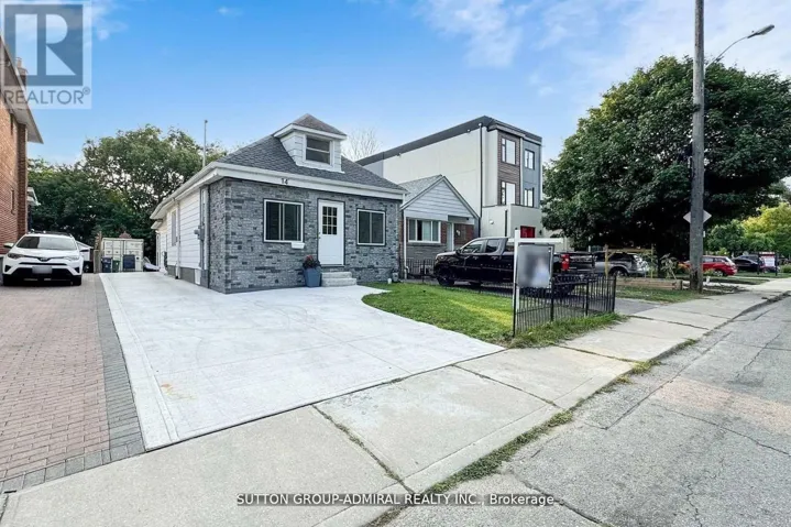 14 SPEARS STREET, Toronto (Rockcliffe-Smythe), Ontario M6N3X7