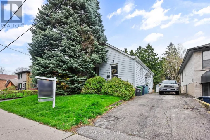 65 FORTIETH STREET, Toronto (Long Branch), Ontario M8W3M8