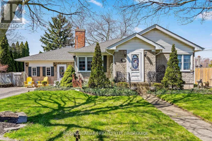 MAIN - 39 MAPLEWOOD DRIVE, St. Catharines (Vine/Linwell), Ontario L2M3P1