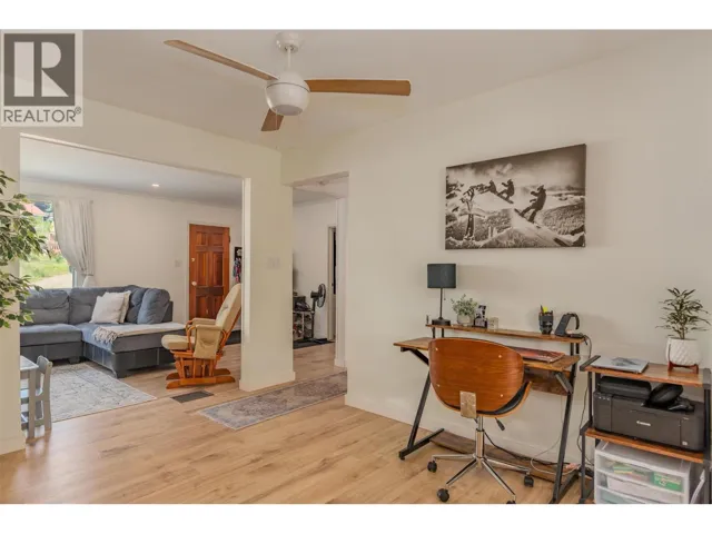 1953 Plewman Way, Rossland, British Columbia V0G1Y0