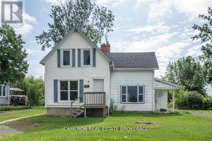 8-8 1/2 ADAM DIXON AVENUE, South Stormont, Ontario K0C1P0