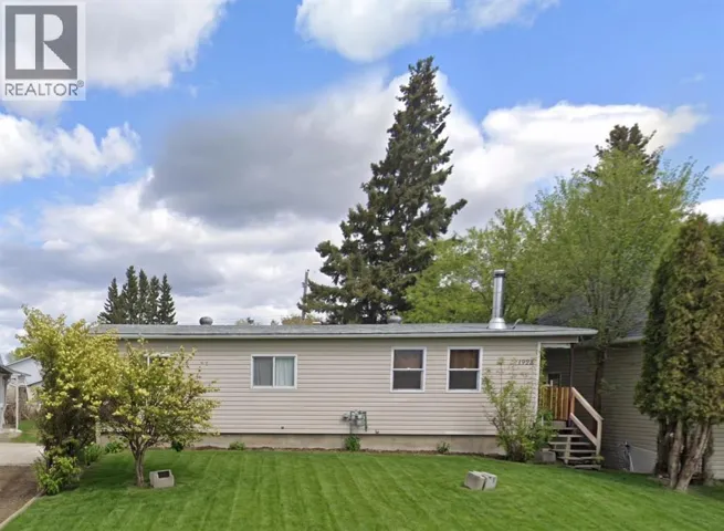 4928 58th Avenue, High Prairie, Alberta T0G1E0