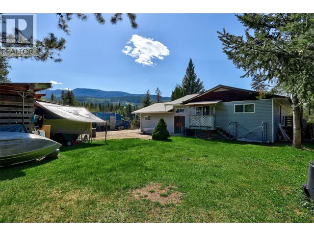 1029 Raft River Road, Clearwater, British Columbia V0E1N1