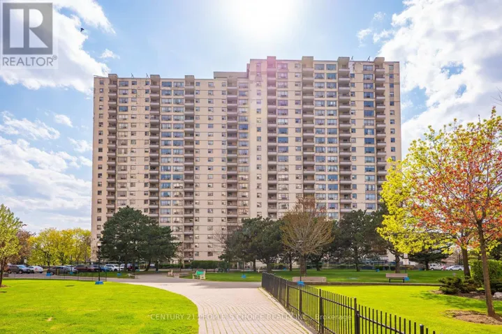 702 - 390 DIXON ROAD, Toronto (Kingsview Village-The Westway), Ontario M9R1T4