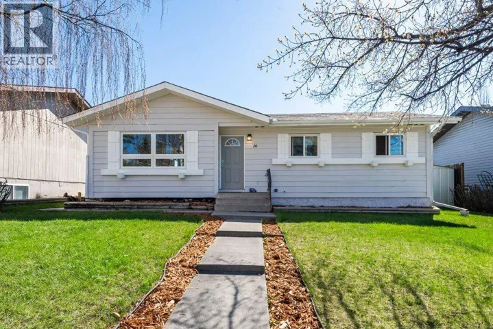 16 Alcock Close, Okotoks, Alberta T1S1H1