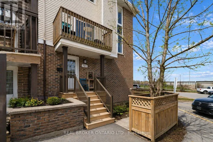 3 - 7 TIMBERVIEW WAY, Ottawa, Ontario K2H9M5