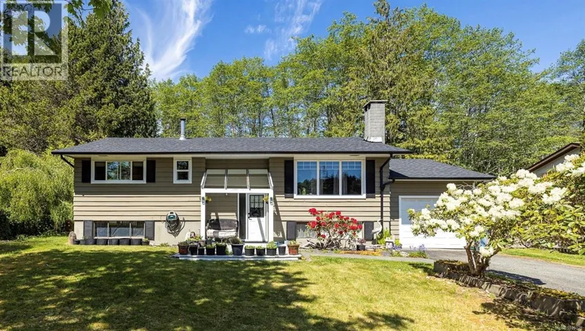 7435 Thunderbird Way, Port Hardy, British Columbia V0N2P0