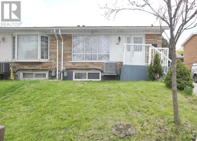 44 SHARON COURT, Brampton (Brampton East), Ontario L6W3B7