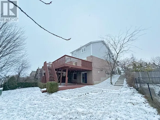 498 BANKSIDE DRIVE, Kitchener, Ontario N2N3J3