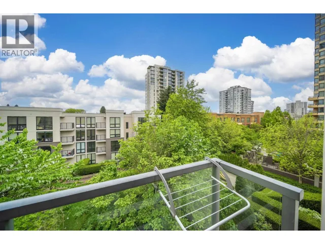 403 3638 VANNESS AVENUE, Vancouver, British Columbia V5R6H6