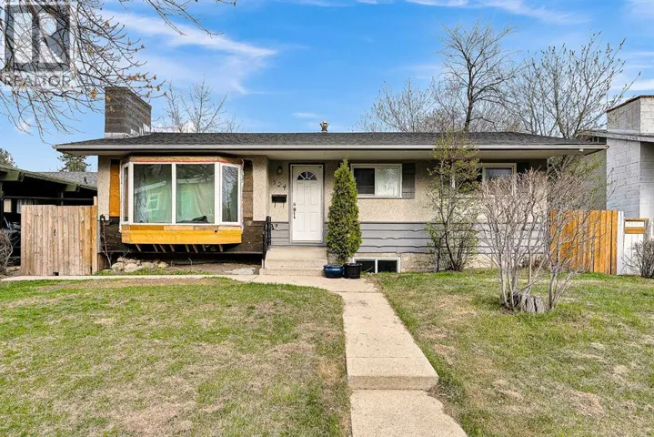 924 Hunterston Hill NW, Calgary, Alberta T2K4N8