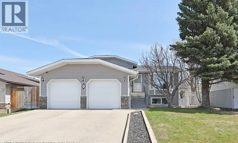32 Upland Crescent, Brooks, Alberta T1R0P5