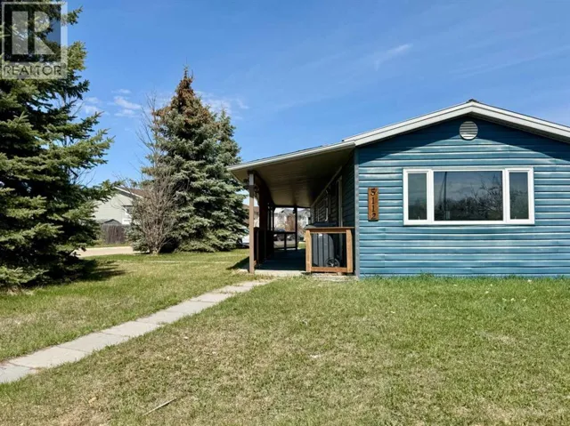 5112 64 Avenue, Ponoka, Alberta T4J1E2