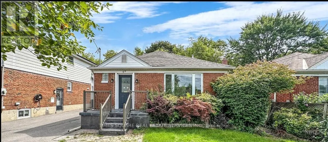 (BSMT) - 69 ELLINGTON DRIVE, Toronto (Wexford-Maryvale), Ontario M1R3Y2