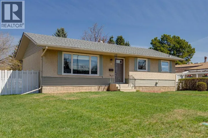 2 Otterbury Avenue, Red Deer, Alberta T4N4Z9