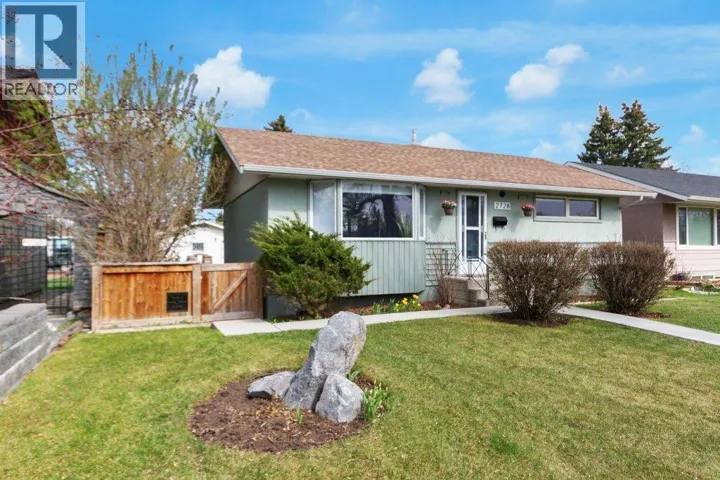 2728 45 Street SW, Calgary, Alberta T3E3Y4