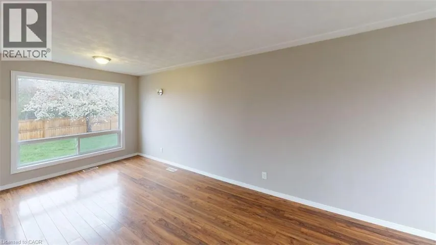 24 BURN Place, Kitchener, Ontario N2M1Y9