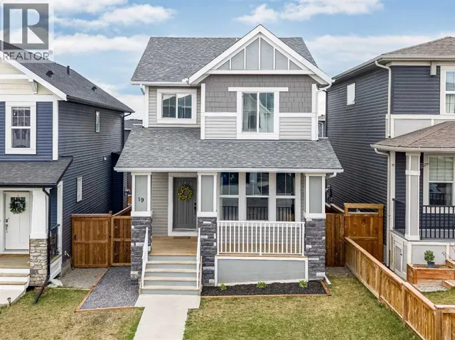 19 Heritage Rise, Cochrane, Alberta T4C2R4