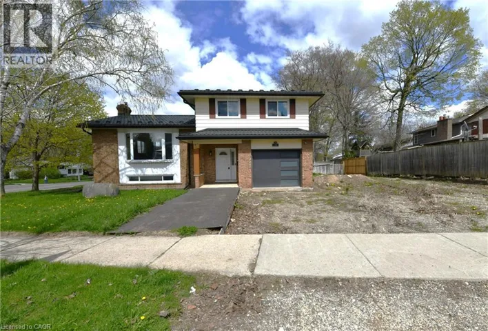 110 SILVERSPRING Crescent, Kitchener, Ontario N2M4P4