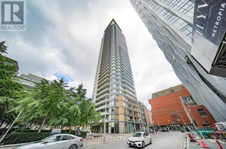 317 - 18 YORKVILLE AVENUE, Toronto (Annex), Ontario M4W3Y8