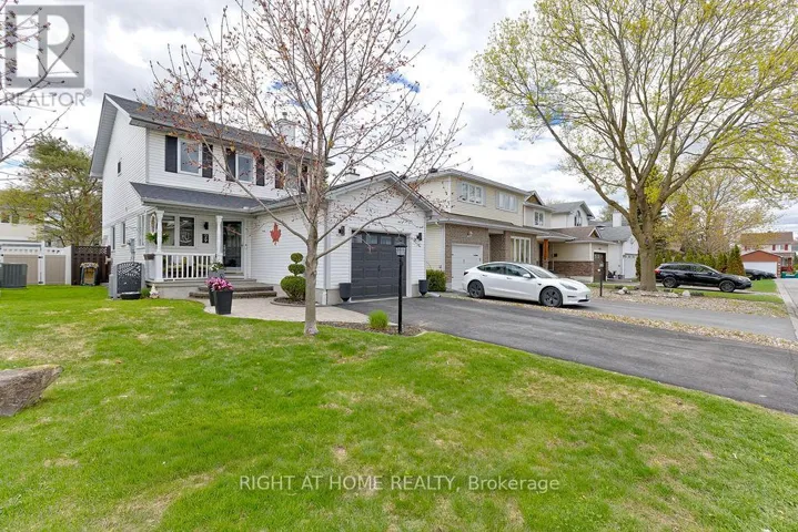 29 PEACOCK CRESCENT, Ottawa, Ontario K2J3P8