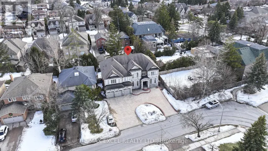 19 ADDISON STREET, Richmond Hill (North Richvale), Ontario L4C9N1