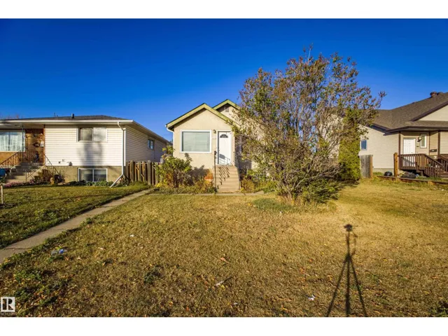 12716 12718 94 ST NW, Edmonton, Alberta T5E3V5