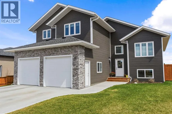 3 Rockhaven Way, Whitecourt, Alberta T7S0E5