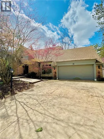 15 SHEPHERD Green, Ancaster, Ontario L9G4R9