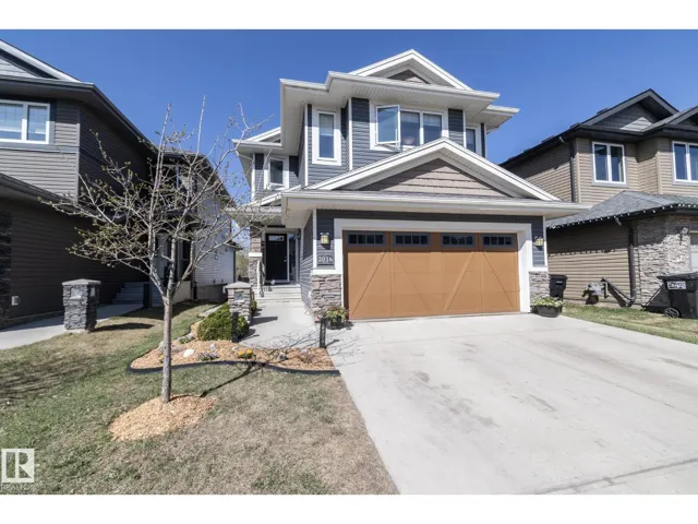 2016 REDTAIL CM NW, Edmonton, Alberta T5S2B9